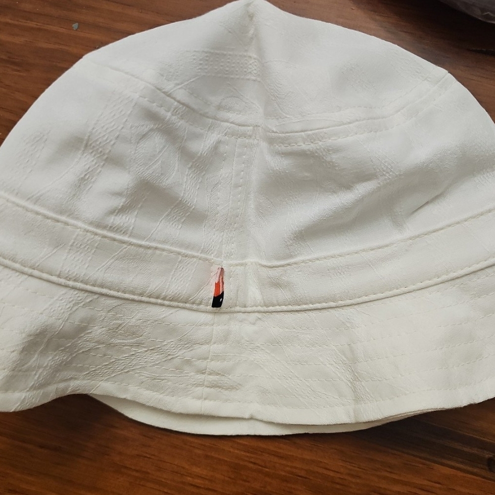 Streetwear Honor The Gift Canvis White Bucket Hat Nwot - Picture 1 of 1